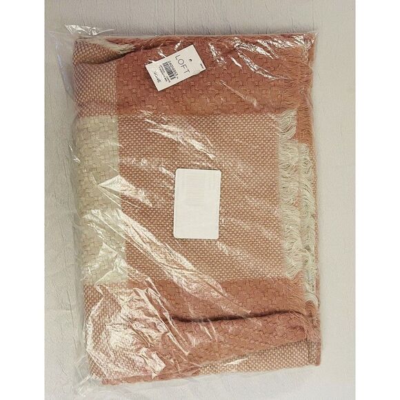 Ann Taylor Loft Scarf Women Large 76"X28" Pink Plaid Knitted Fringe Reverse NWT - Picture 7 of 8